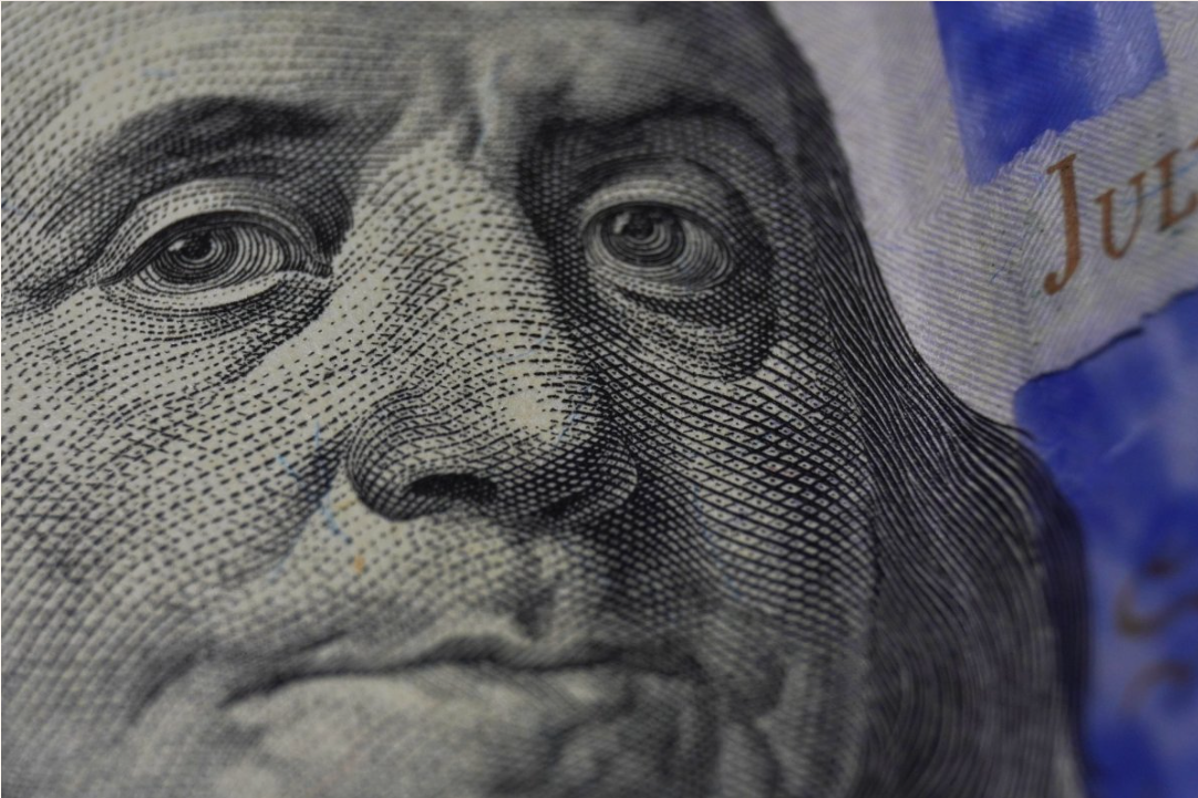 Dólar abre plano en medio de la espera antes de nueva ronda de negociaciones diplomáticas entre Irán y EEUU